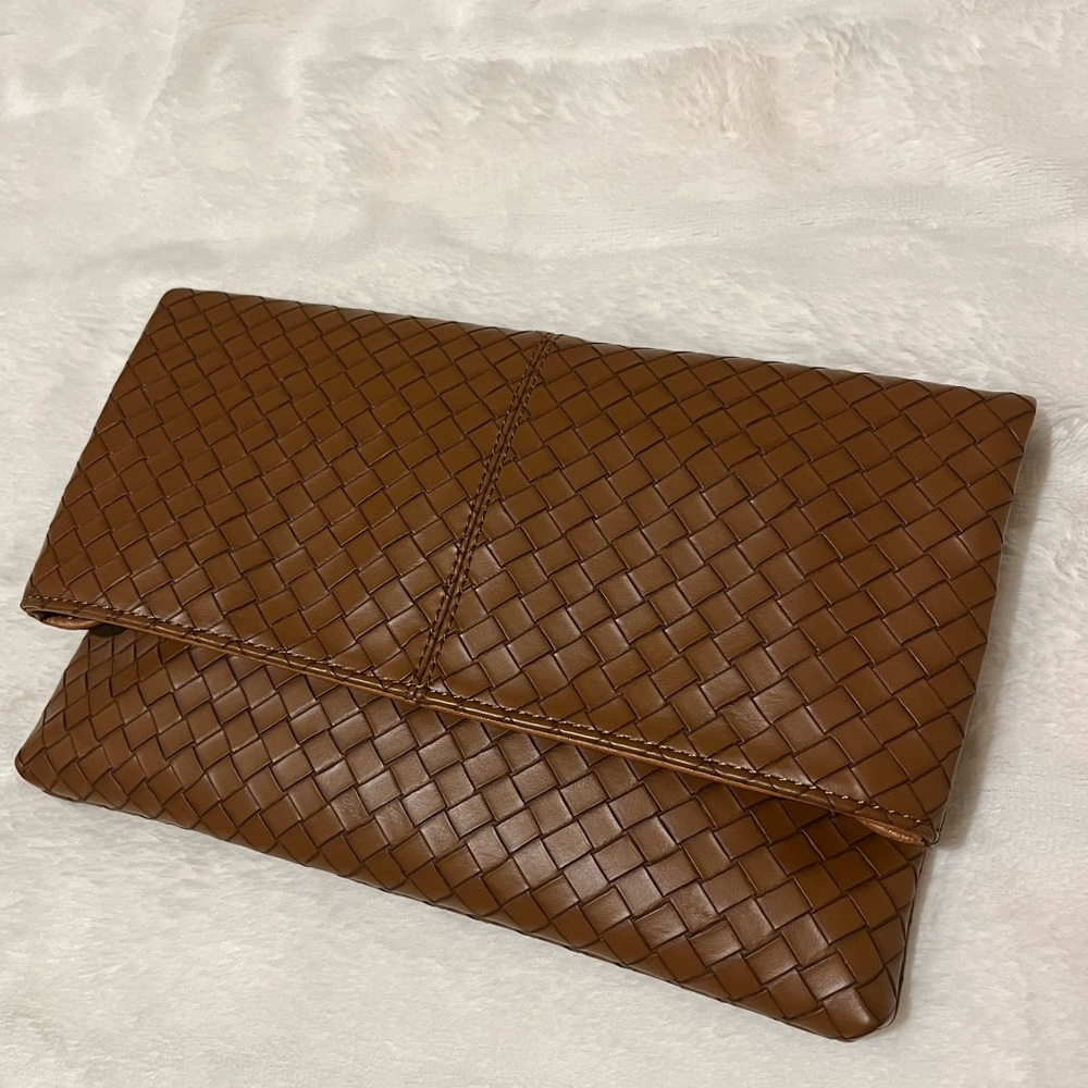 Market & Spruce faux leather clutch purse w/ detachable strap! New without tags